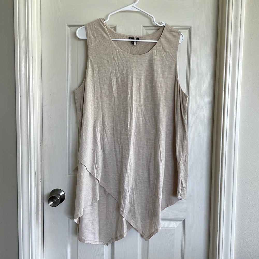 New Directions Curvy - Oatmeal Asymmetrical Hem Tank - Sz 1X - GUC